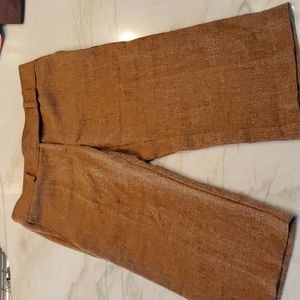 Wool like tweed Capri pants size 8